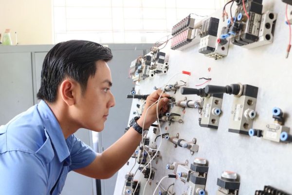 Ngành Công nghệ Kỹ thuật Điện, Điện tử